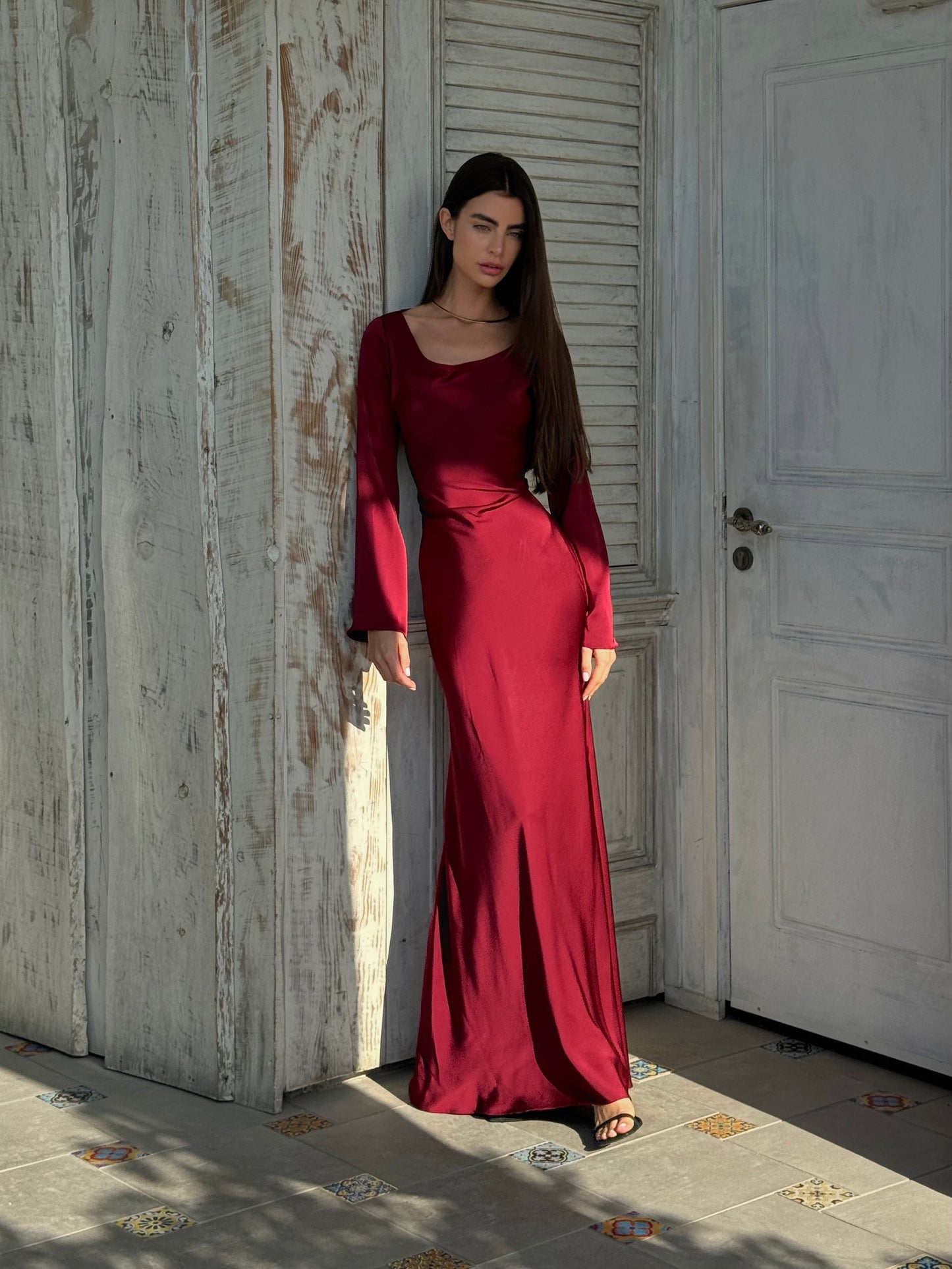 LYNN & CO - Ethereal Elegance  | Maxi-jurk met lange mouwen