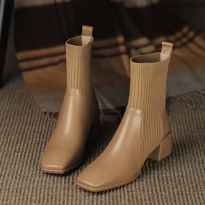 ChicFlex™ - Chelsea Boots