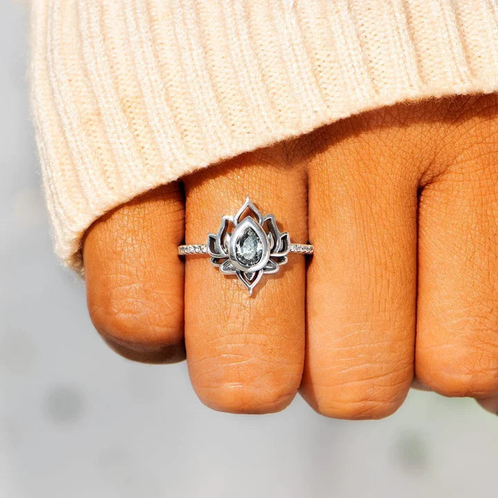 LYNN & CO | 2023 LOTUS RING S925